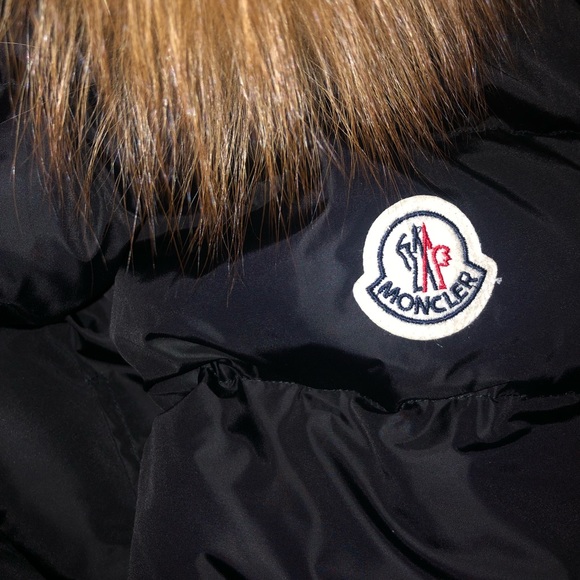 Moncler womens light down coat - Picture 9 of 15